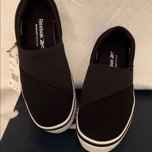 Reebok size 9.5 women’s katura shoes